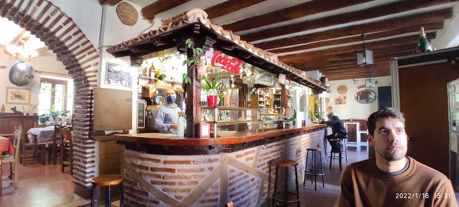 Bar EL BERROCAL. / Expendeduría de tabaco