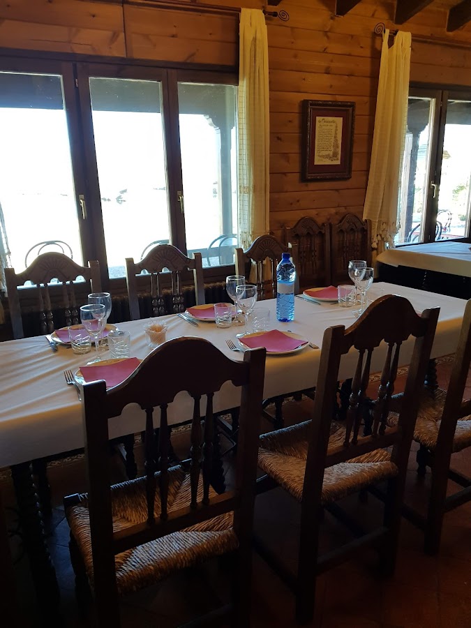 Complejo Recrea, Lago de pesca, Restaurante, Cafetería, Parque infantil