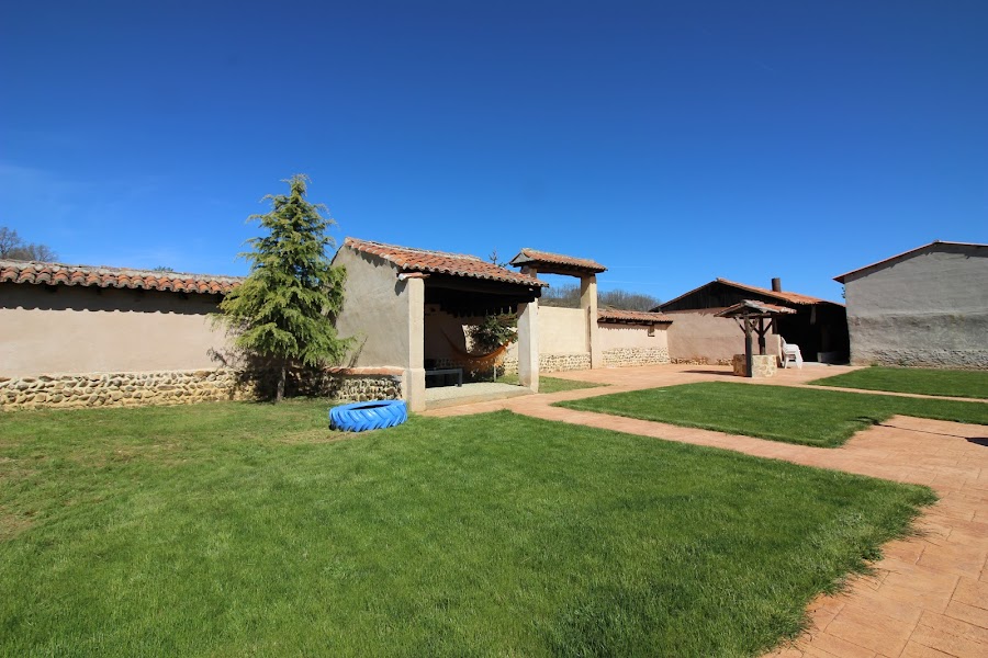 EL PATIO DE FUENTEUSO- Casa Rural