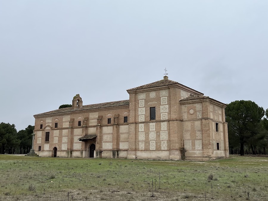 Ermita de la Virgen del Pinarejo