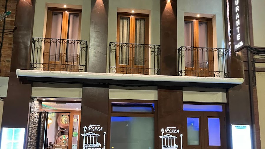 Plaza Restaurante Hostal