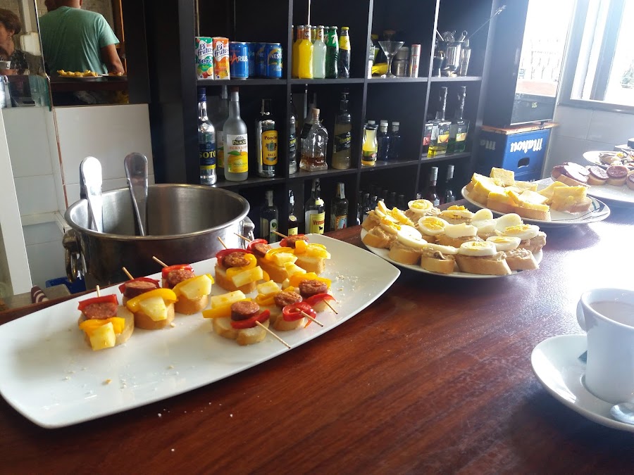 Bar Eclipse