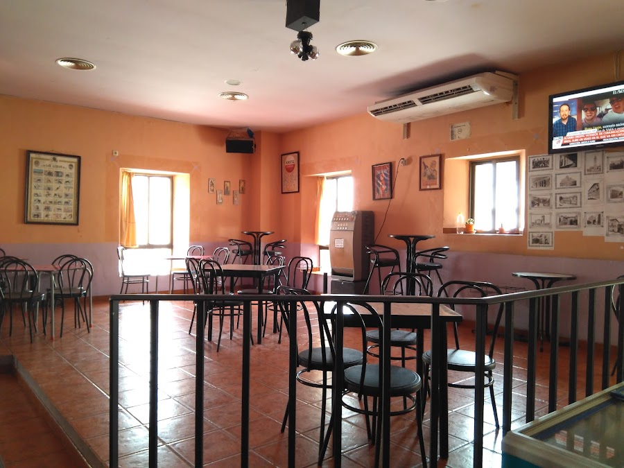 Pub Dominó